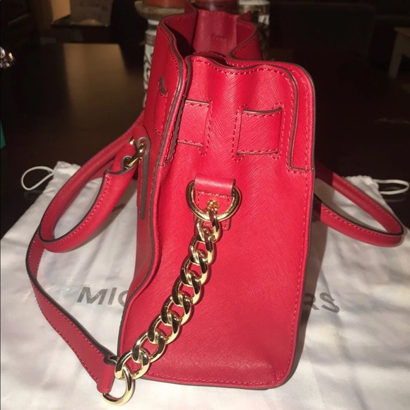 Michael Kors Hamilton Saffiano Bag - Picture 4 of 8